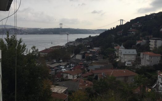 Kuruçeşme Deniz Manzaralı Tripleks Ev